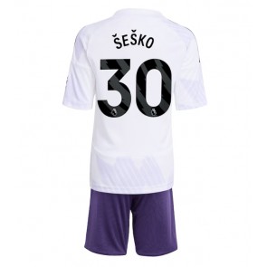 Manchester United Benjamin Sesko #30 Bortaställ Barn 2025-26 Kortärmad (+ Korta byxor)
